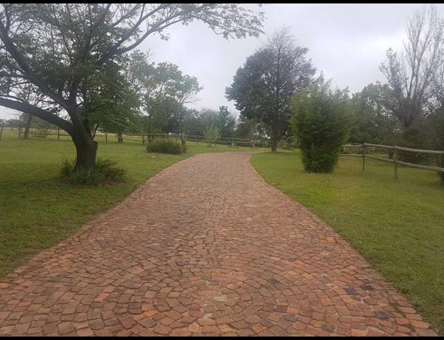 LAND FOR SALE IN BRIDLE PARK